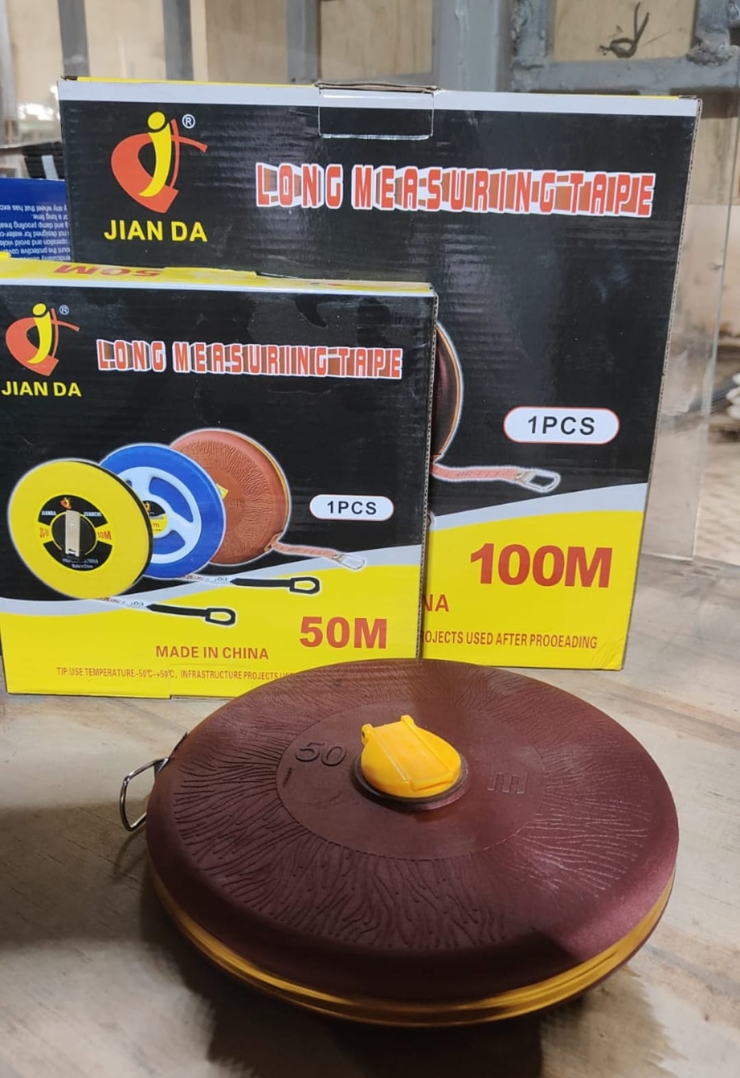 Long measuring tapes