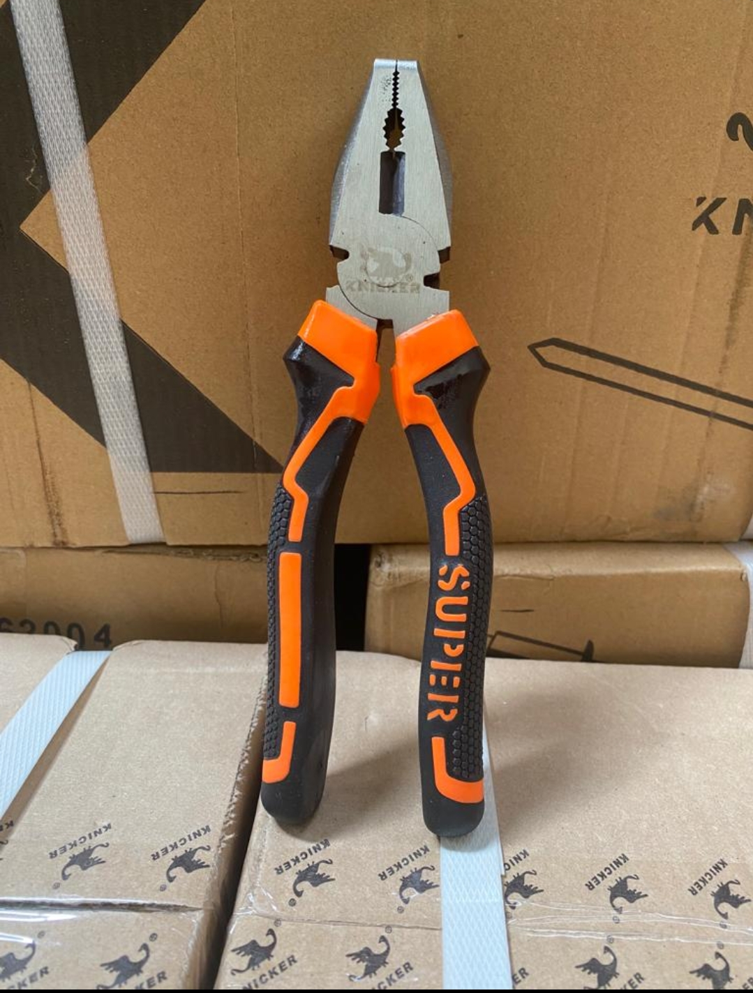 Pliers