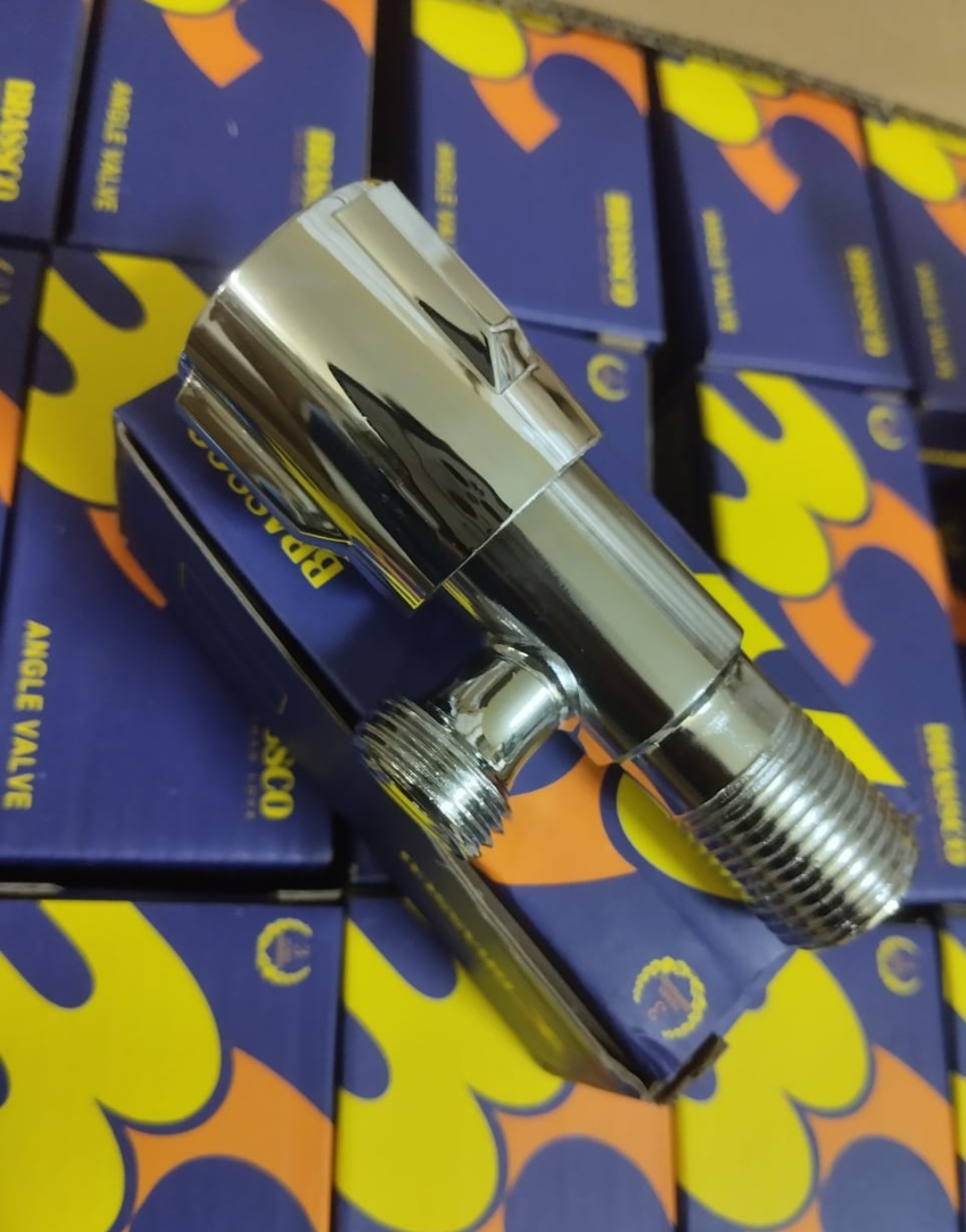 Angle valve